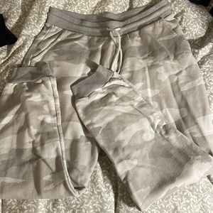American eagle camp joggers